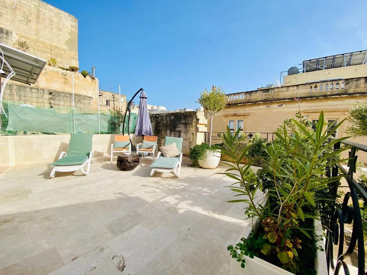 מלון סליאמה The Maltese Sun